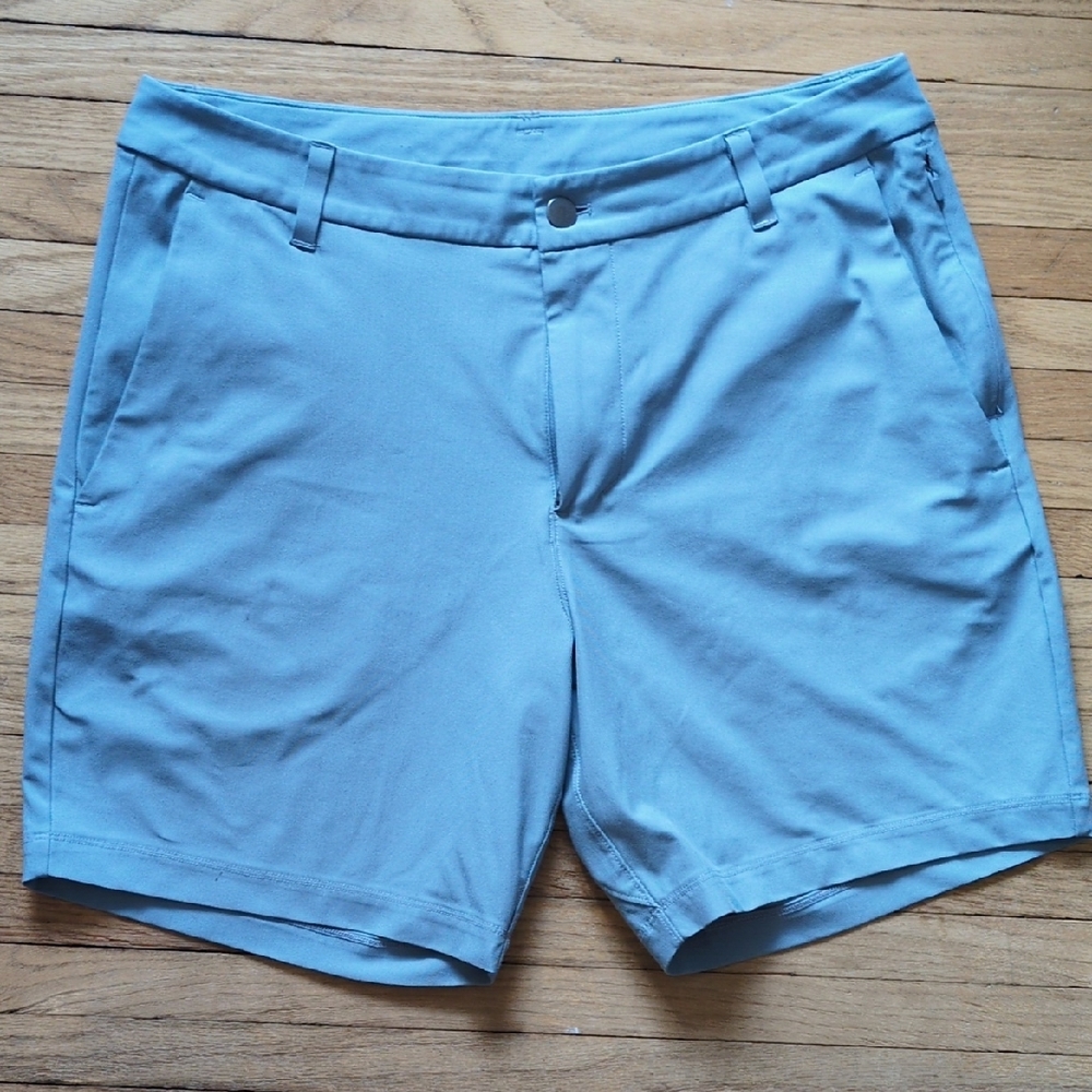 Lululemon Commission Classic Fit Shorts 7" Size 32 Chambray Colour Warpstreme